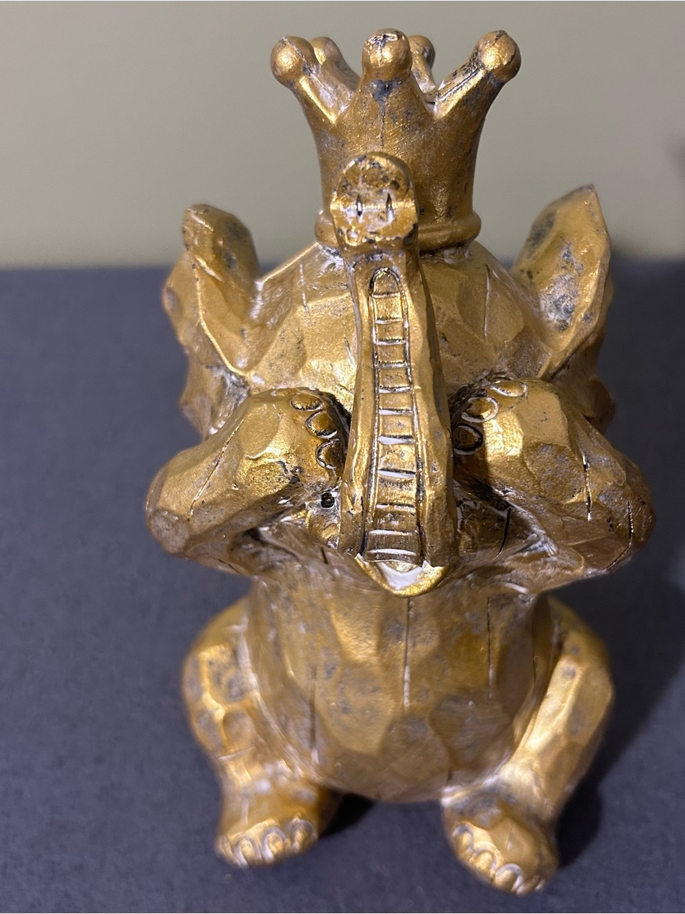 Decorative Resin Elephant Figurine Metallic Gold Finish Sculptures Home Decor